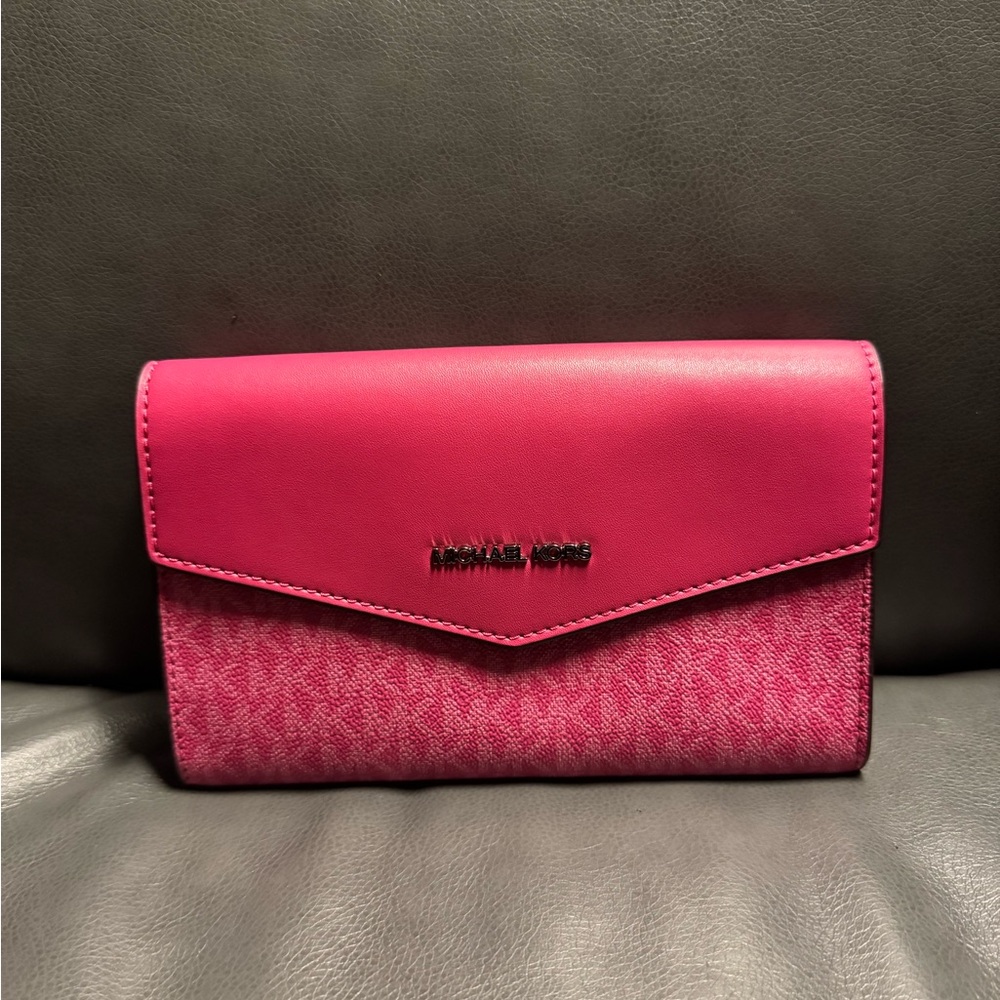 Michael Kors Pink Women's Bag Set - Picture 5 of 9